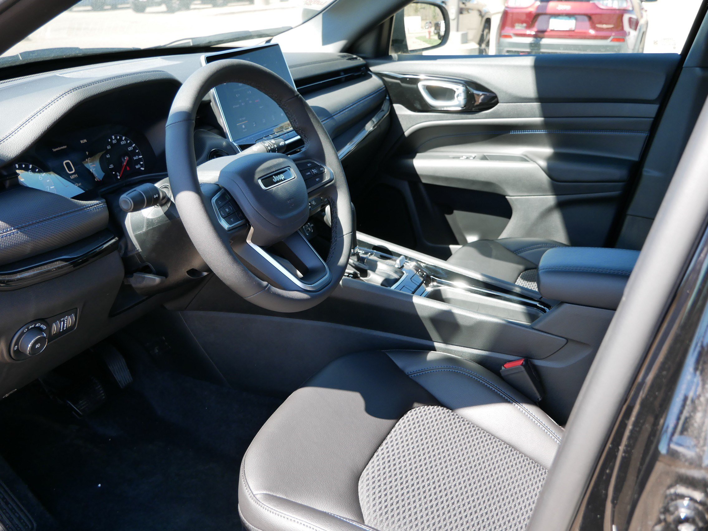 New 2026 Jeep Compass Latitude AWD/4WD image 7