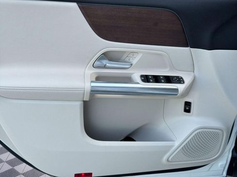 Certified 2022 Mercedes-Benz GLA 250 4MATIC image 14