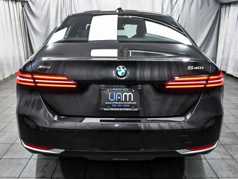 Used 2025 BMW 540i xDrive 540i xDrive image 5