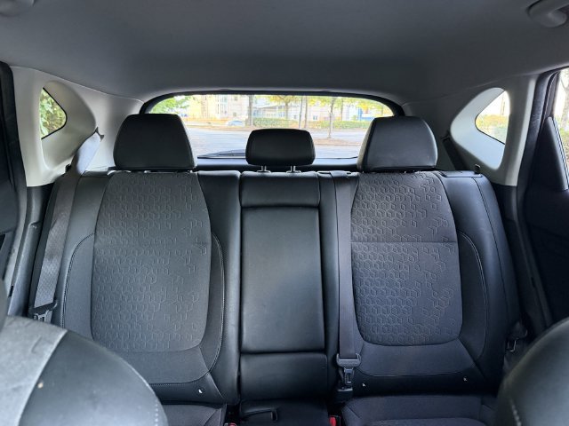 Certified 2025 Kia Seltos S FWD image 35