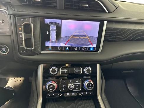 Used 2021 GMC Yukon Denali w/ Denali Premium Package image 21