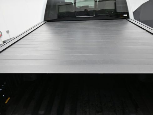 Used 2024 Ford F150 Lightning Platinum image 34