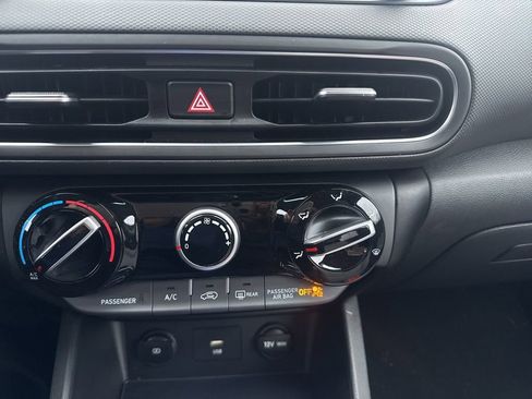 Used 2023 Hyundai Kona SEL image 33