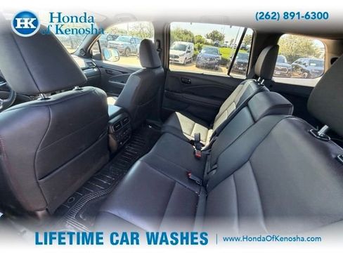 Used 2024 Honda Passport Black Edition image 6