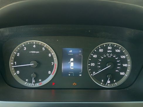 Used 2015 Hyundai Sonata SE w/ Option Group 09 FWD image 19