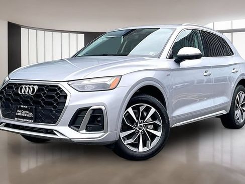 Certified 2023 Audi Q5 2.0T Premium Plus w/ Premium Plus Package AWD/4WD image 3