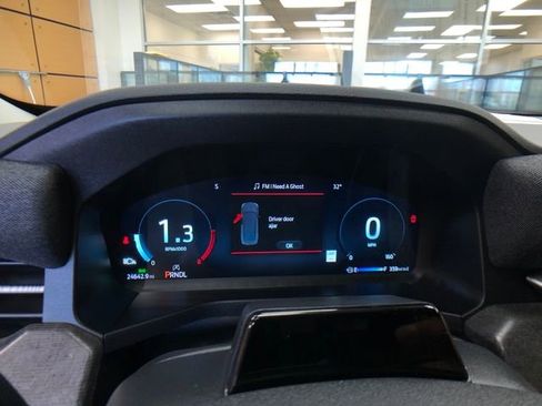 Used 2025 Ford Explorer Platinum w/ LUX Leather Package image 14