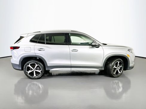 New 2026 Volkswagen Tiguan SE AWD/4WD image 8