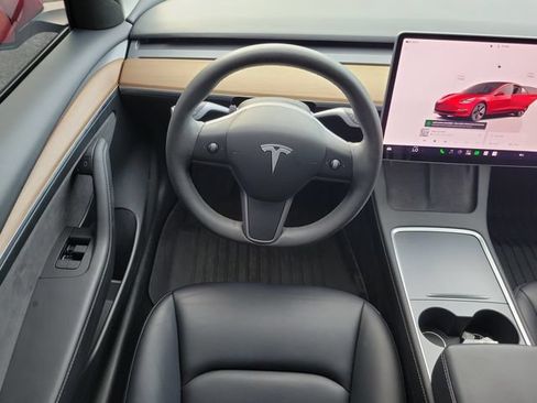 Used 2023 Tesla Model 3 Standard Range RWD image 9