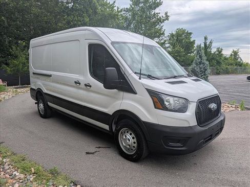Used 2023 Ford Transit 250 Medium Roof AWD image 7