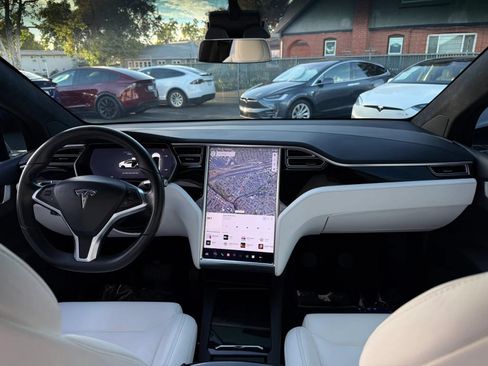 Used 2017 Tesla Model X 100D AWD/4WD image 15