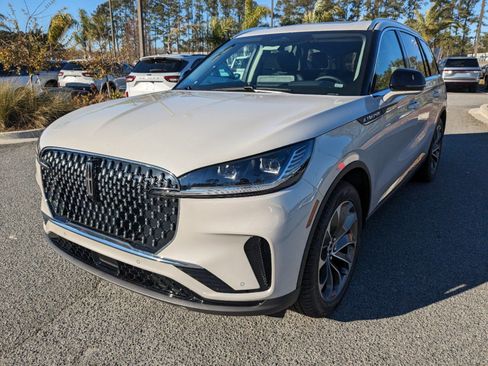 New 2025 Lincoln Aviator Reserve w/ Illumination Package image 9