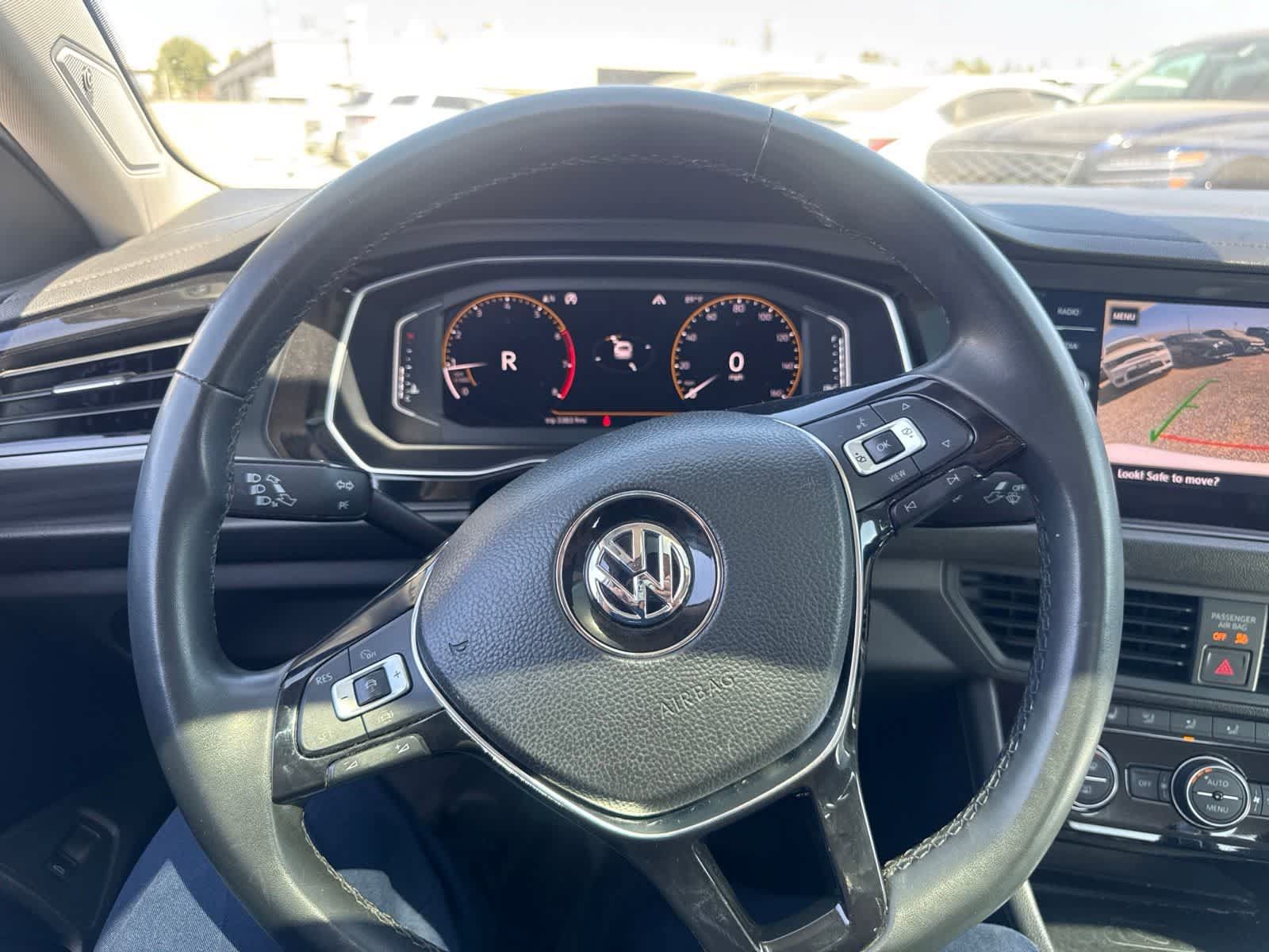 Used 2020 Volkswagen Jetta SEL FWD image 21