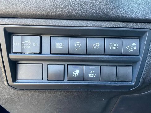 Used 2022 Toyota Tundra Limited AWD/4WD image 27