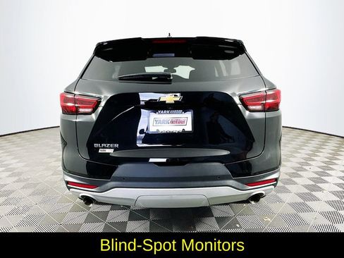 Used 2024 Chevrolet Blazer LT w/ Convenience Package image 9