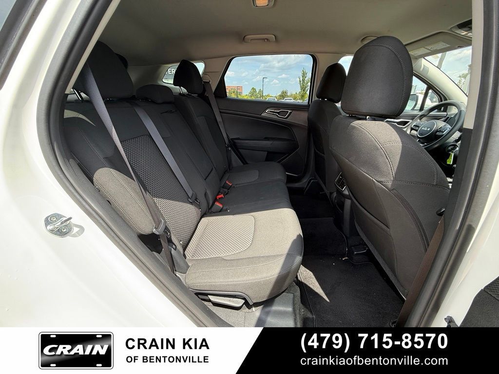Certified 2024 Kia Sportage LX FWD image 31