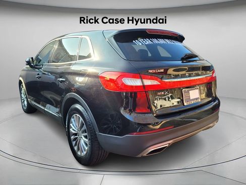 Used 2018 Lincoln MKX Select w/ Select Plus Package image 3