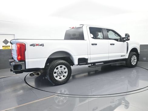 Used 2024 Ford F250 XLT AWD/4WD image 6
