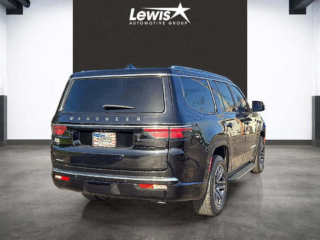 Used 2023 Jeep Wagoneer 4WD w/ Premium Group I image 4