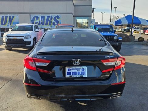 Used 2019 Honda Accord Sport image 7