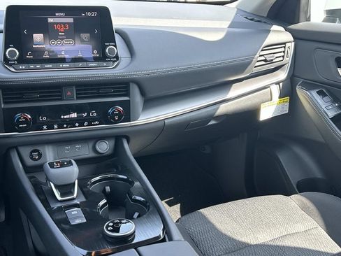 New 2026 Nissan Rogue SV AWD/4WD image 25