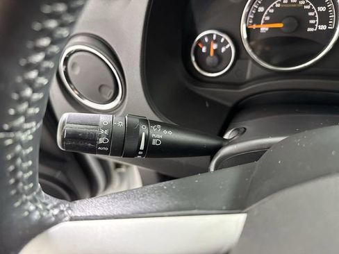 Used 2017 Jeep Compass High Altitude image 13