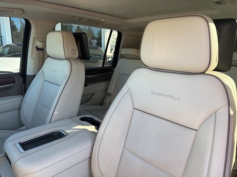 Used 2021 GMC Yukon XL Denali w/ Denali Ultimate Package image 36