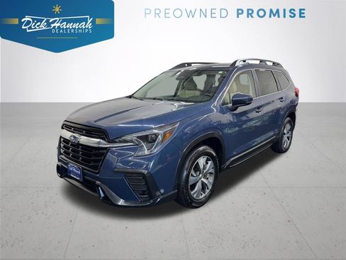 Used 2025 Subaru Ascent Premium AWD/4WD image 1