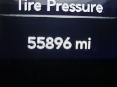 Used 2021 Jeep Gladiator Sport image 18