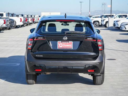 Used 2025 Nissan Kicks S FWD image 7