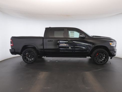 Used 2020 RAM 1500 Laramie AWD/4WD image 26