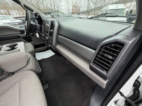 Used 2022 Ford F450 XLT image 25
