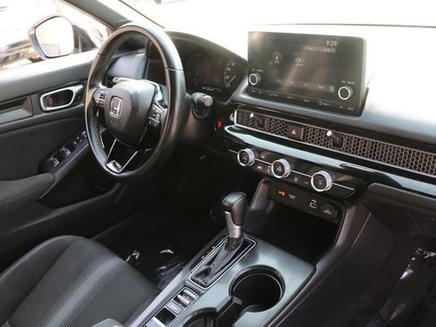 Used 2022 Honda Civic Sport image 12