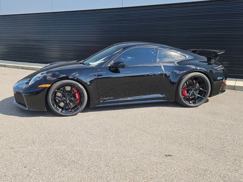 Certified 2026 Porsche 911 Carrera 4 GTS AWD/4WD image 6