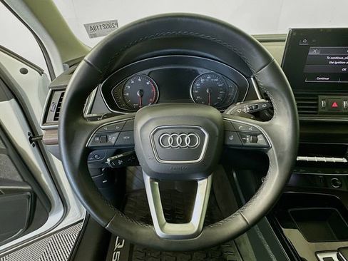 Used 2023 Audi Q5 2.0T Premium w/ Convenience Package image 13