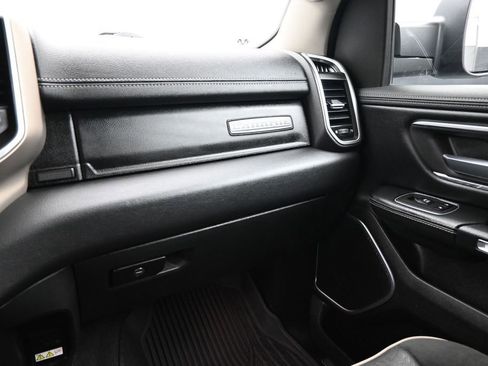 Used 2022 RAM 1500 Laramie AWD/4WD image 20