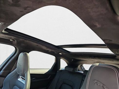 New 2026 Jaguar F-PACE R-Dynamic S image 27