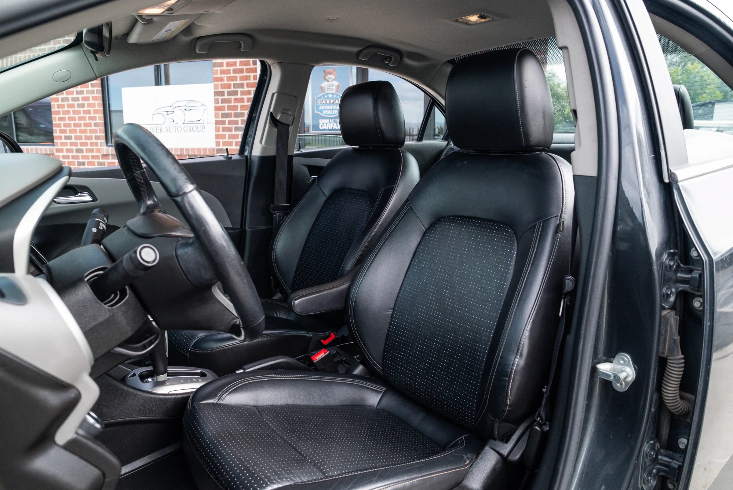 Used 2019 Chevrolet Sonic Premier FWD image 18