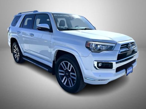Used 2021 Toyota 4Runner Limited AWD/4WD image 3