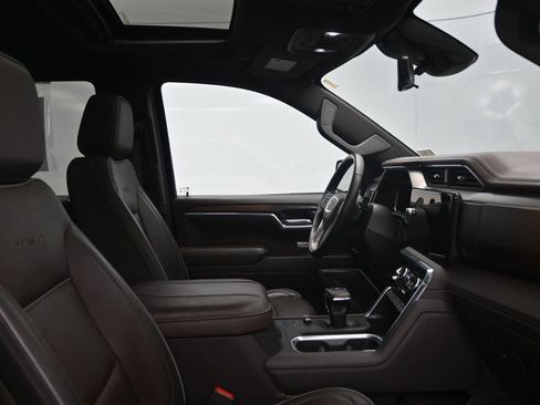 Used 2024 GMC Sierra 1500 Denali w/ Technology Package image 14