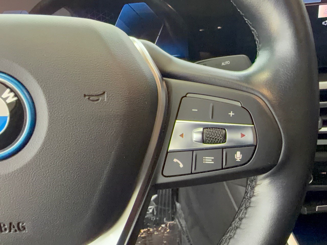 Used 2023 BMW i4 eDrive40 RWD image 19