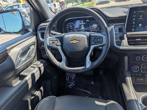 Used 2022 Chevrolet Tahoe Premier AWD/4WD image 22
