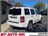 Used 2012 Jeep Liberty Limited w/ Tire & Wheel Group image 4