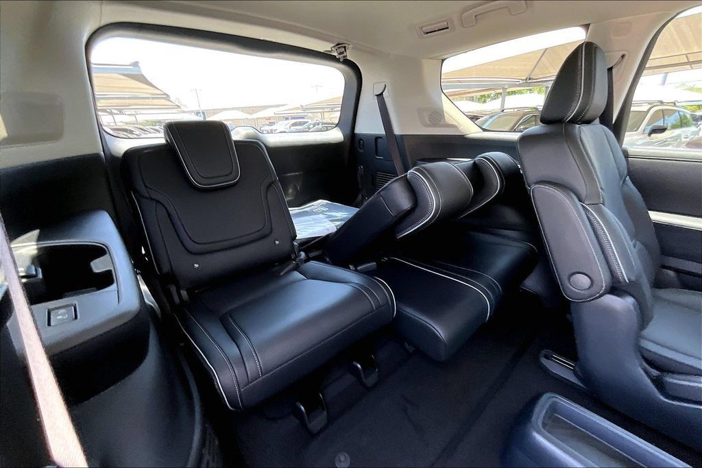 New 2027 INFINITI QX80 Luxe w/ Cargo Package RWD image 37