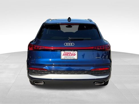 Used 2025 Audi Q5 Premium Plus w/ Premium Plus AWD/4WD image 7