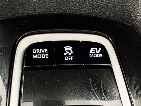Used 2024 Toyota Corolla XLE FWD image 24