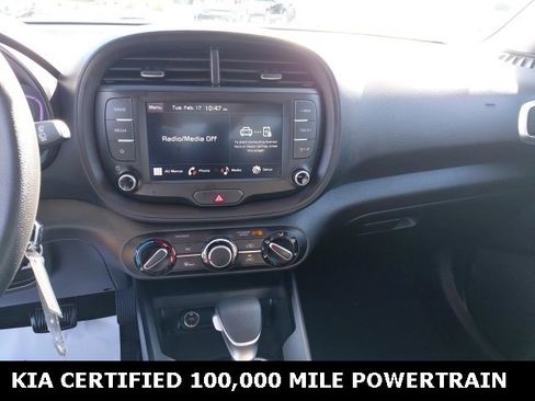Certified 2025 Kia Soul LX w/ LX Technology Package image 12