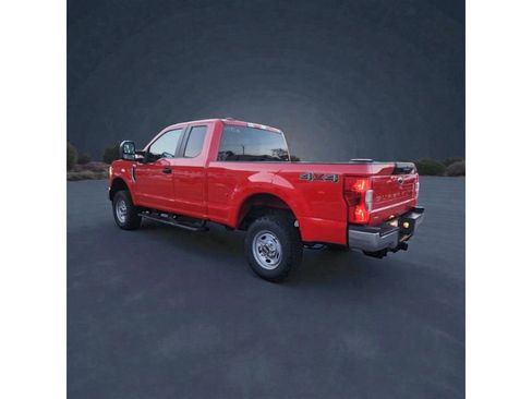 Used 2021 Ford F250 XL w/ Power Equipment Group image 3