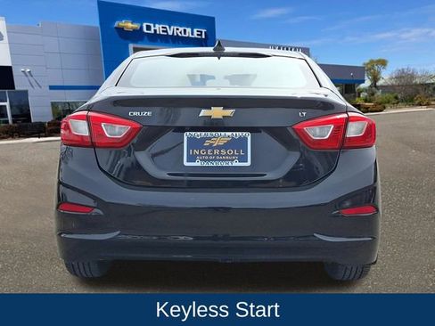 Used 2017 Chevrolet Cruze LT w/ Convenience Package image 7
