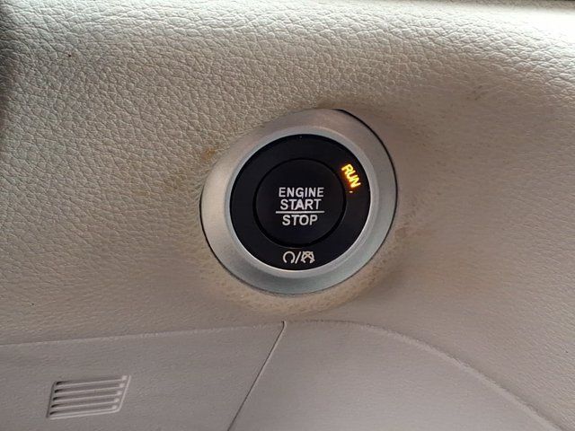 Used 2019 Chrysler Pacifica Limited FWD image 17